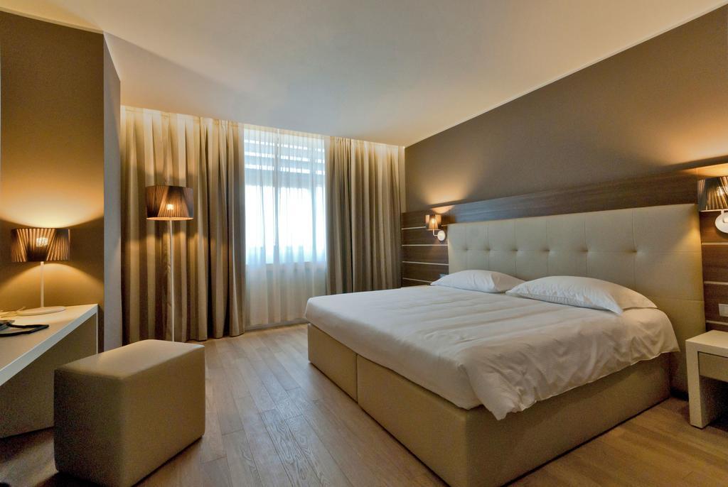 Hotel Glamour Bassano del Grappa Bagian luar foto
